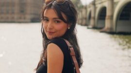Artis cantik Amanda Rawles. (Instagram.com @amandarawles
)