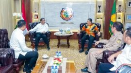 Ketua MPR RI Bambang Soesatyo bertemu Menteri Pertanian Amran Sulaiman, di Kantor Kementerian Pertanian. (Instagram.com @bambang.soesatyo)