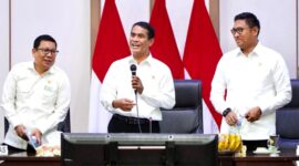 Kepala Bapanas Arief Prasetyo Adi bersama Mentan Andi Amran Sulaiman dan Wamentan Sudaryono. (Dok. Bapanas)