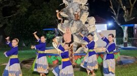 Puspo Rini, seorang guru Seni di pedalaman Kalimantan. (Dok. Astra Agro)

