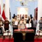 Presiden RI Prabowo Subianto  menggaet investor Qatar dalam penandatangan kesepakatan atau MoU investasi pembangunan 1 juta rumah untuk rakyat. (Facebook.com @Setkab RI)