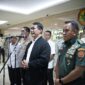 Sejumlah perwakilan pengusaha penggilingan padi dan beras swasta menandatangani purchase order (PO) di Auditorium Utama Kementerian Pertanian (Kementan), Jakarta. (Dok. Kementan)